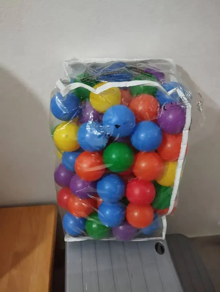 توپ بچه گانه تعداد 100تایی|اسباب‌بازی بچه|قشم, |دیوار