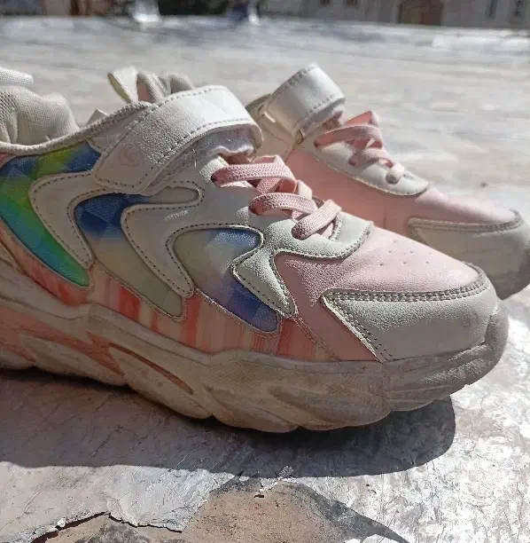 کفش بچگانه|کفش و لباس بچه|بروجرد, |دیوار