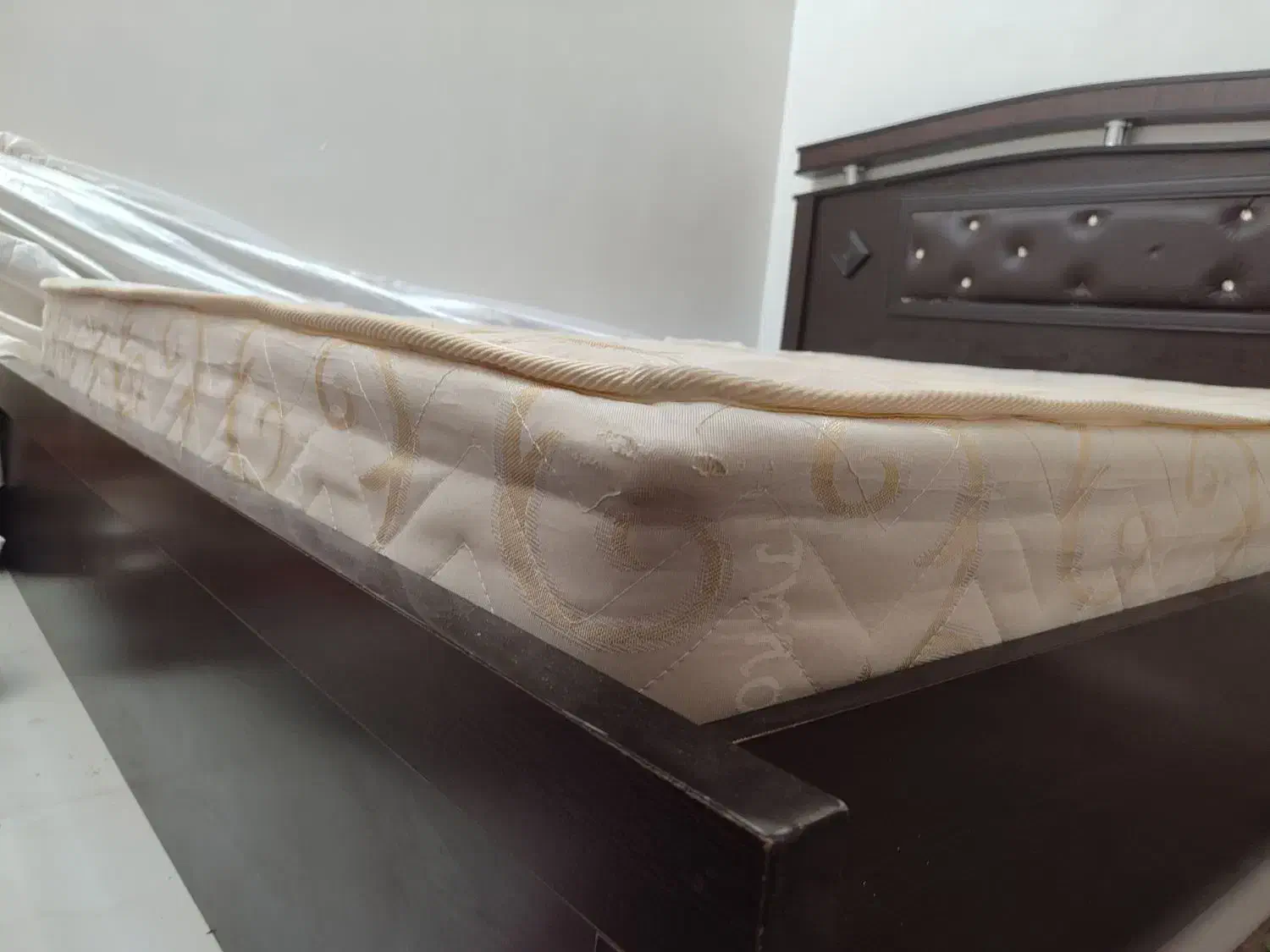 تخت خوابMDFدرحدنو۲نفره|تخت و سرویس خواب|کرمانشاه, |دیوار