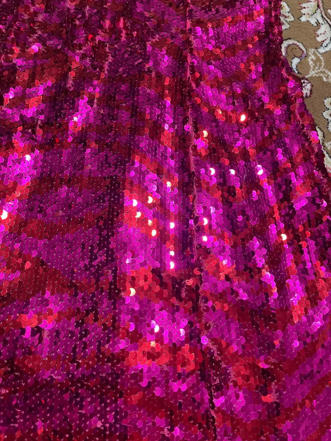 لباس مجلسی|لباس|نقده, |دیوار