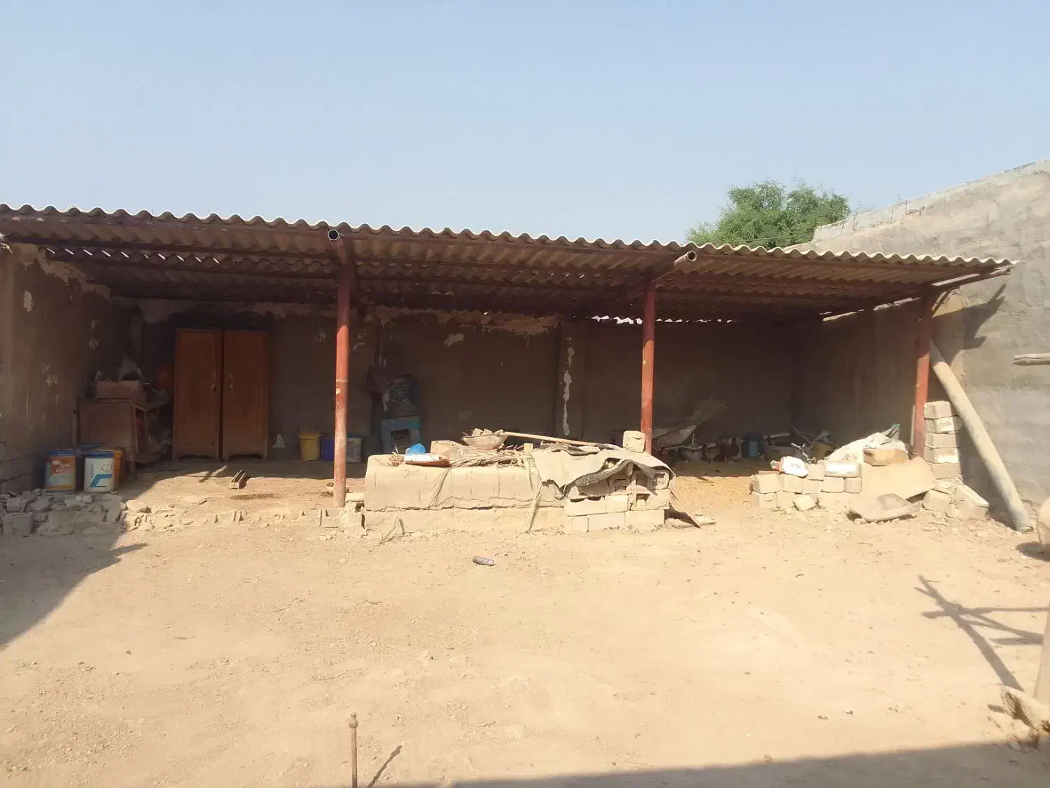 فروش یک سالن دامداری|مصالح و تجهیزات ساختمان|باوی, |دیوار