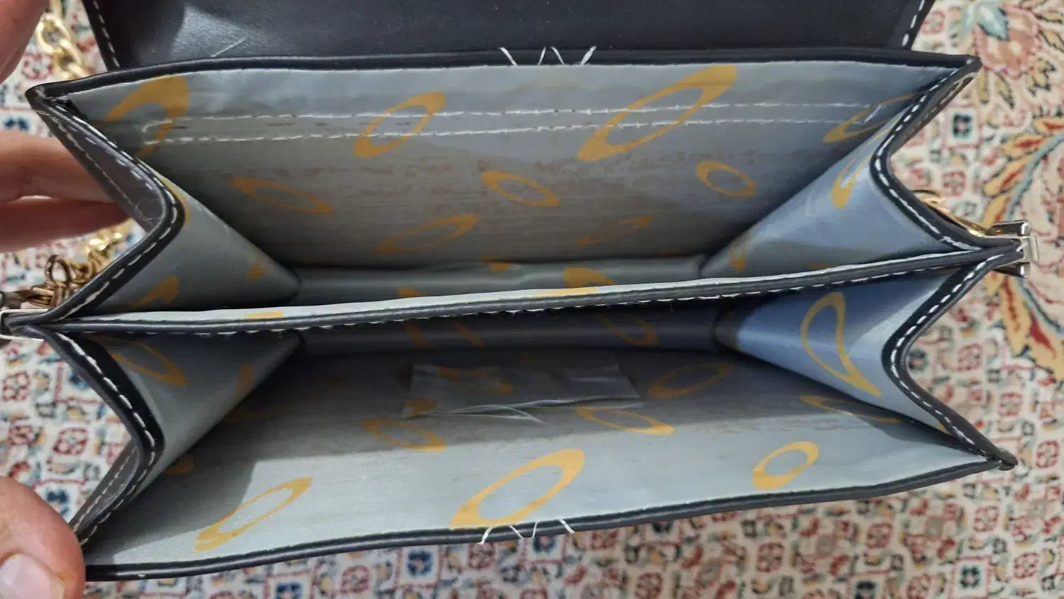 کیف|کیف، کفش، کمربند|گنبد کاووس, |دیوار