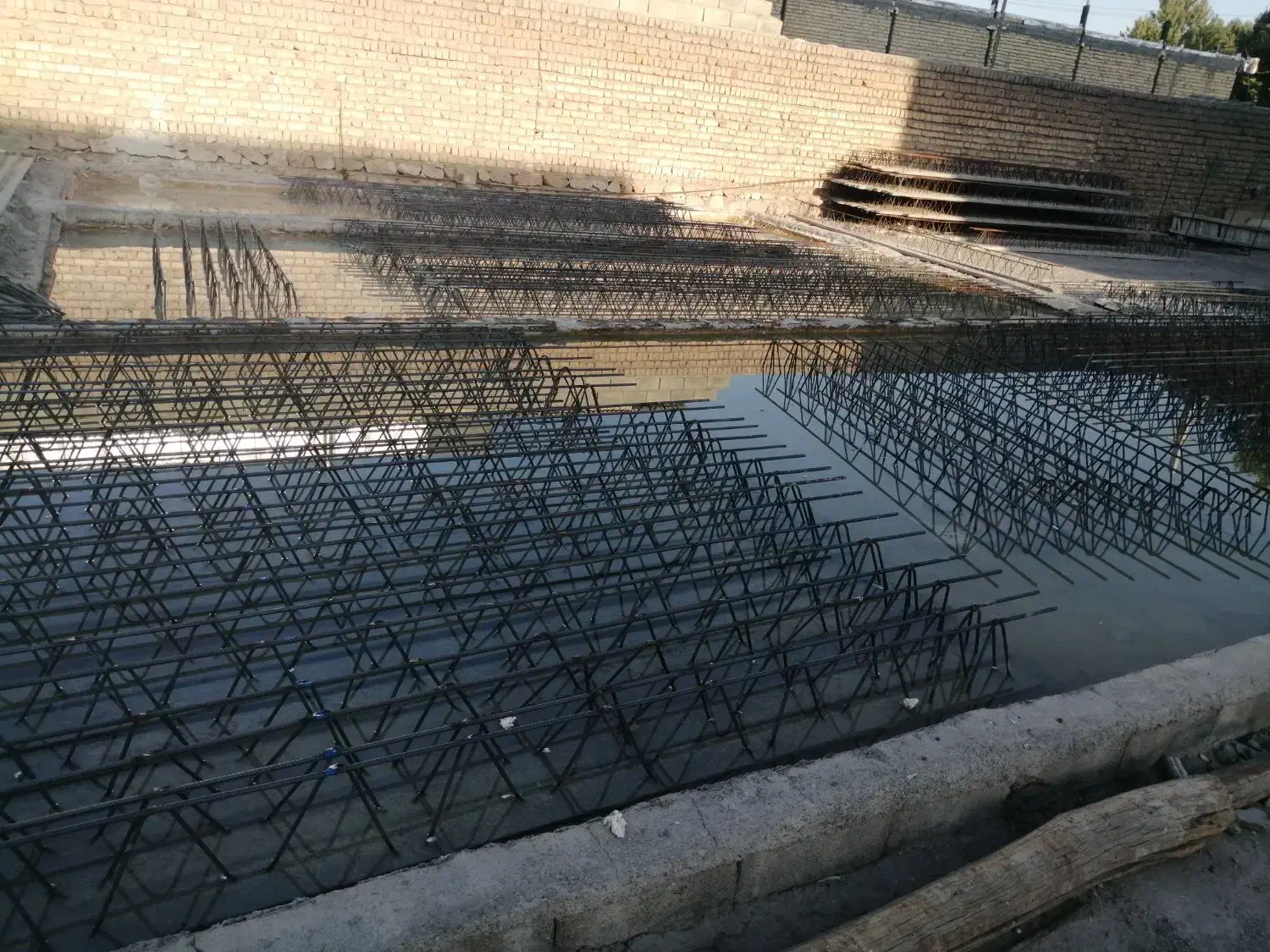 کارگاه تیرچه سازی میرزایی|خدمات پیشه و مهارت|کوهدشت, |دیوار