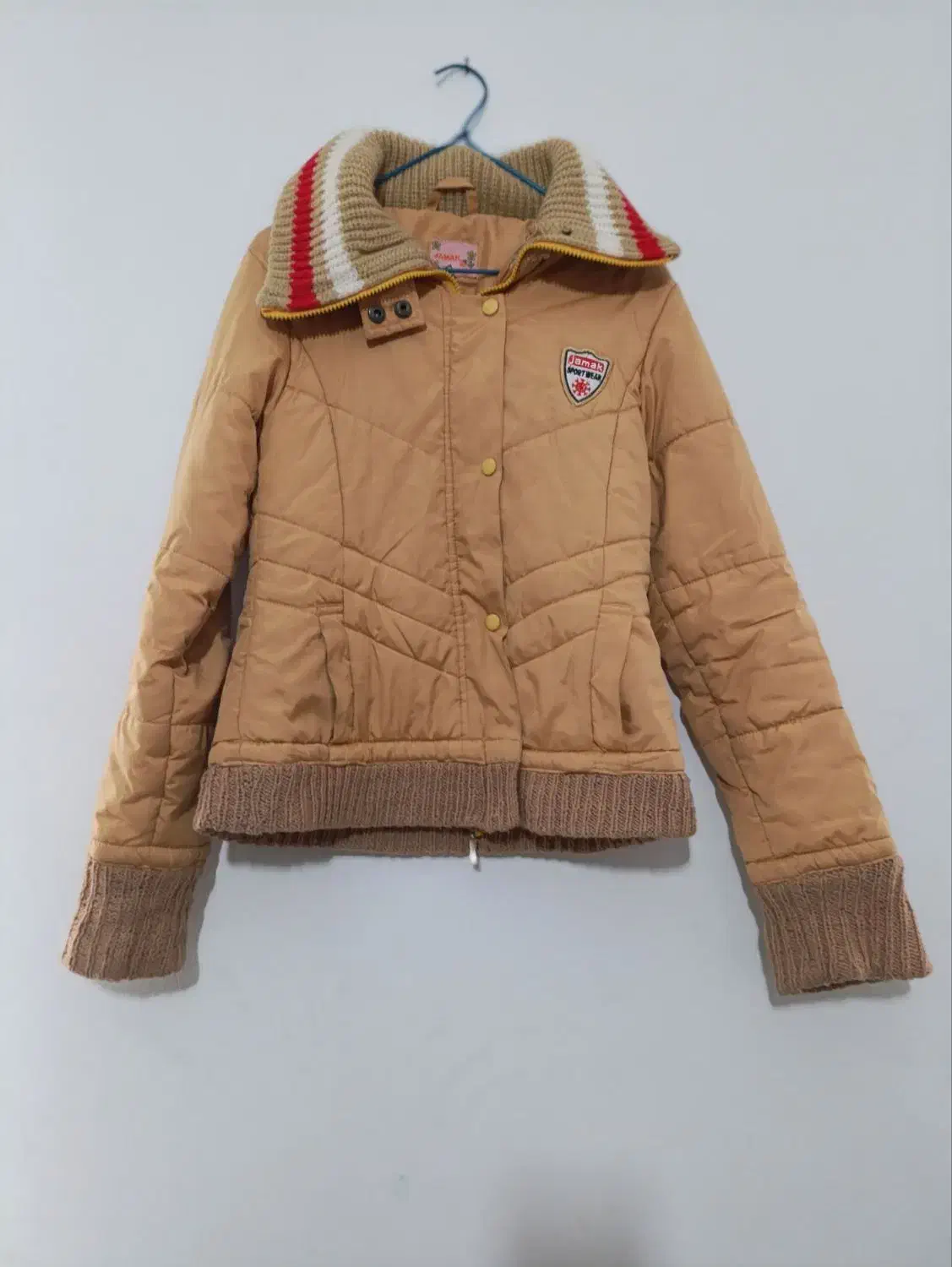 پالتو کاپشن و بافت|لباس|بومهن, |دیوار