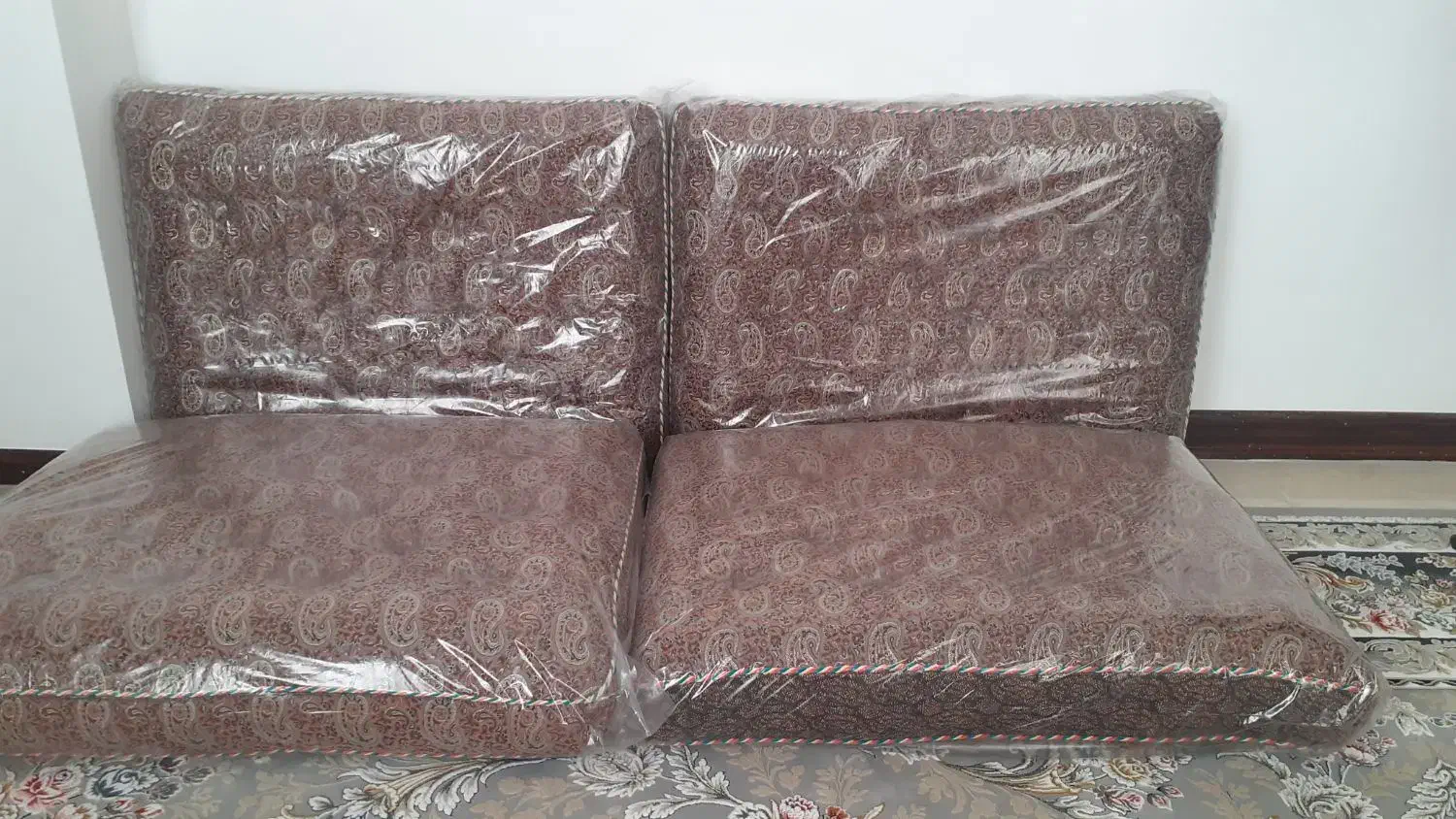 پشتی ترمه|پشتی|یزد, |دیوار