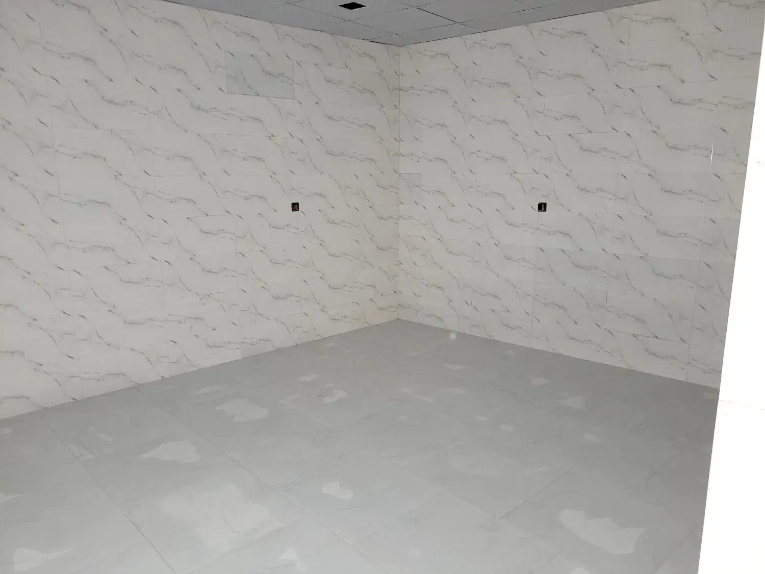 کاشی کار سرامیک کار و اسلب کار|خدمات پیشه و مهارت|قائن, |دیوار