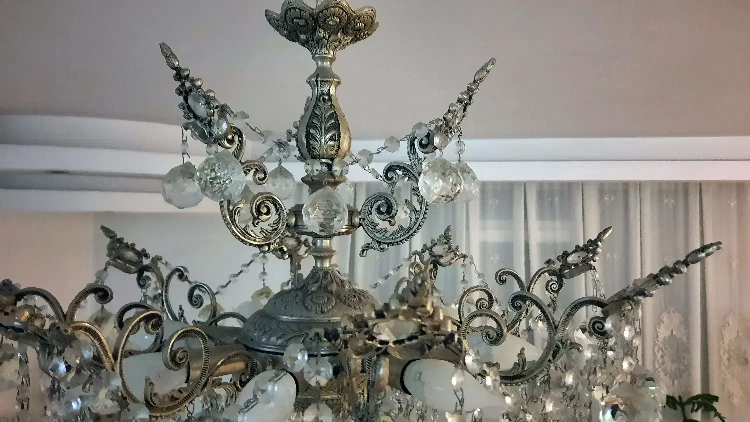 لوستر 8 شاخه (کلاسیک و شیک)|لوستر و چراغ آویز|تهران, مجیدیه|دیوار