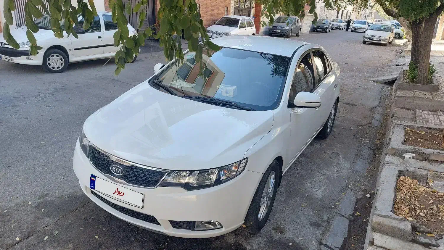 مدل ۲۰۱۶ کم کارکرد|خودرو سواری و وانت|قزوین, |دیوار