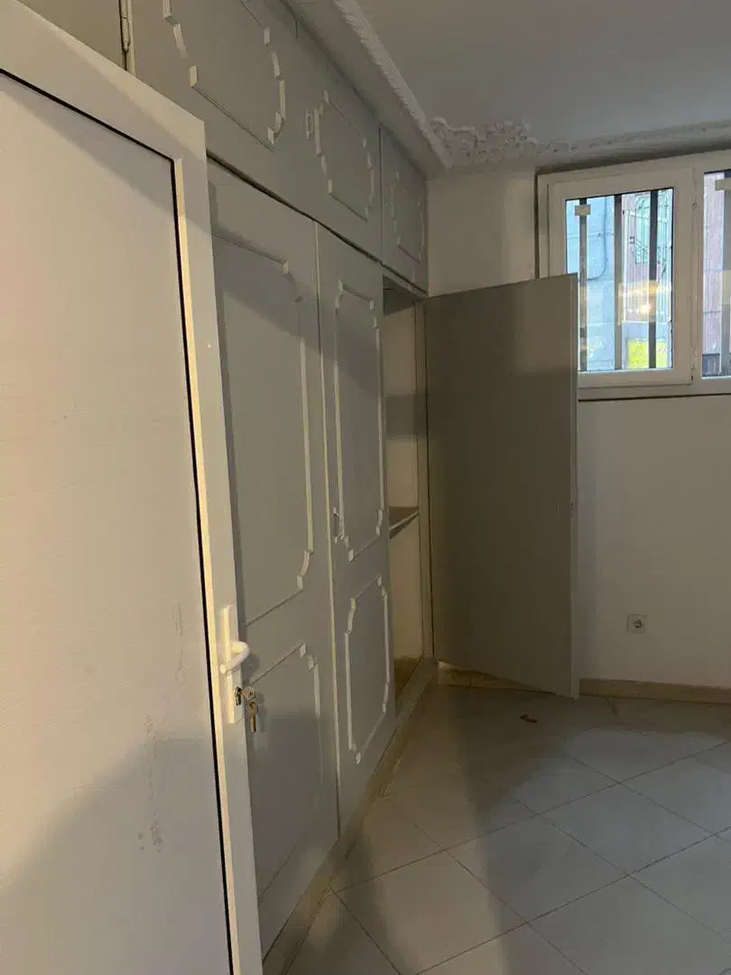 اجاره آپارتمان ۵۰ متری تک خواب تخلیه حیاط دار