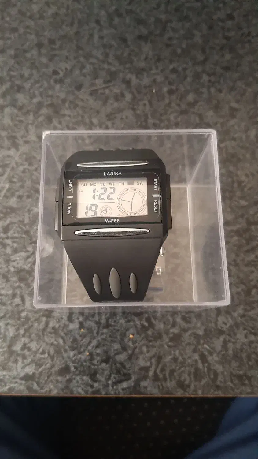 ساعت مچی لاسیکا|ساعت|زنجان, |دیوار