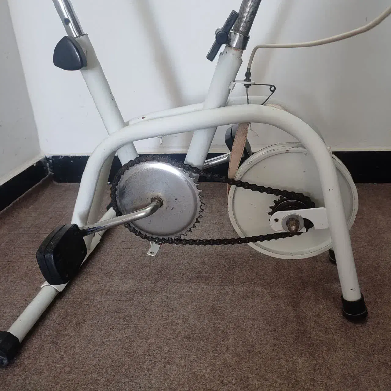 دوچرخه ثابت ورزشی|تجهیزات ورزشی|اردبیل, |دیوار