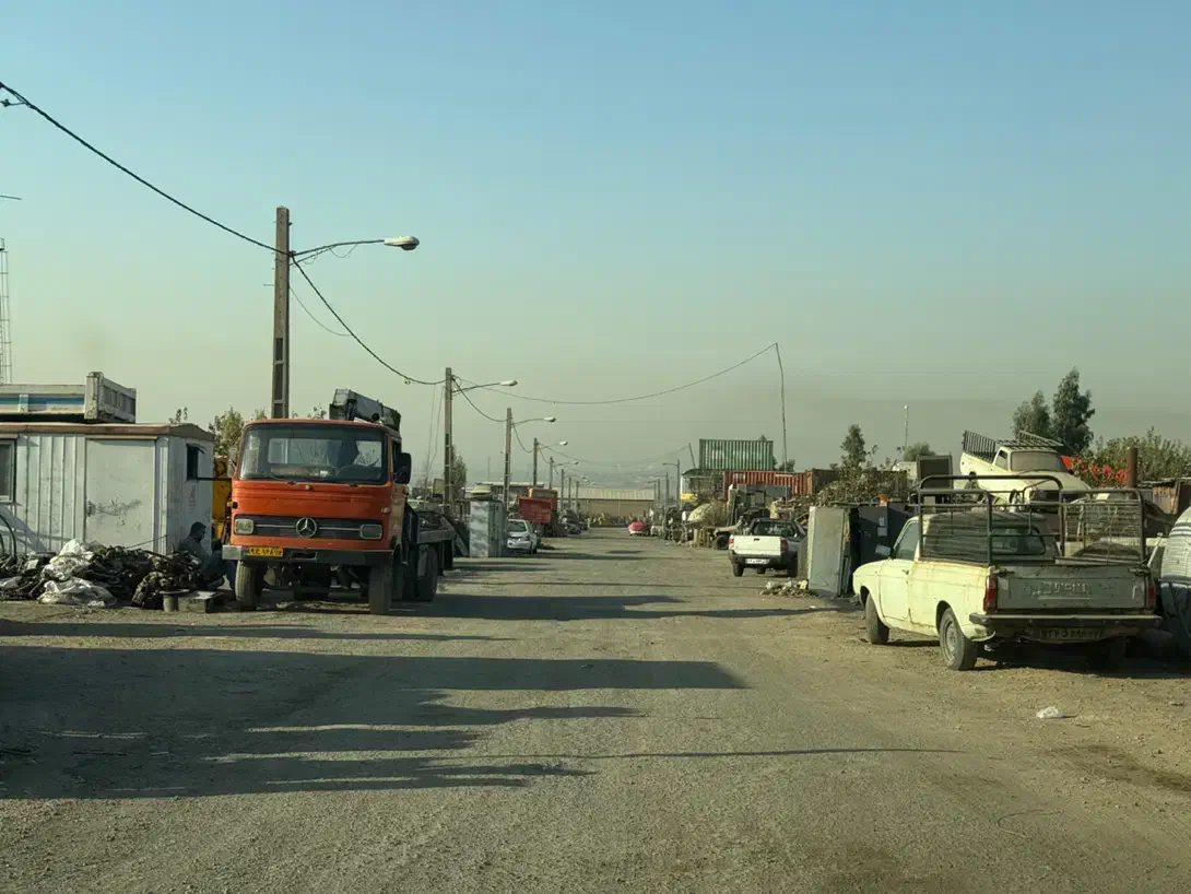 ۲قواره زمین ۴۵۰ متر داخل گاراژ ۵۵۶ بر خاوران|فروش دفتر صنعتی، کشاورزی، تجاری|خاوران, |دیوار