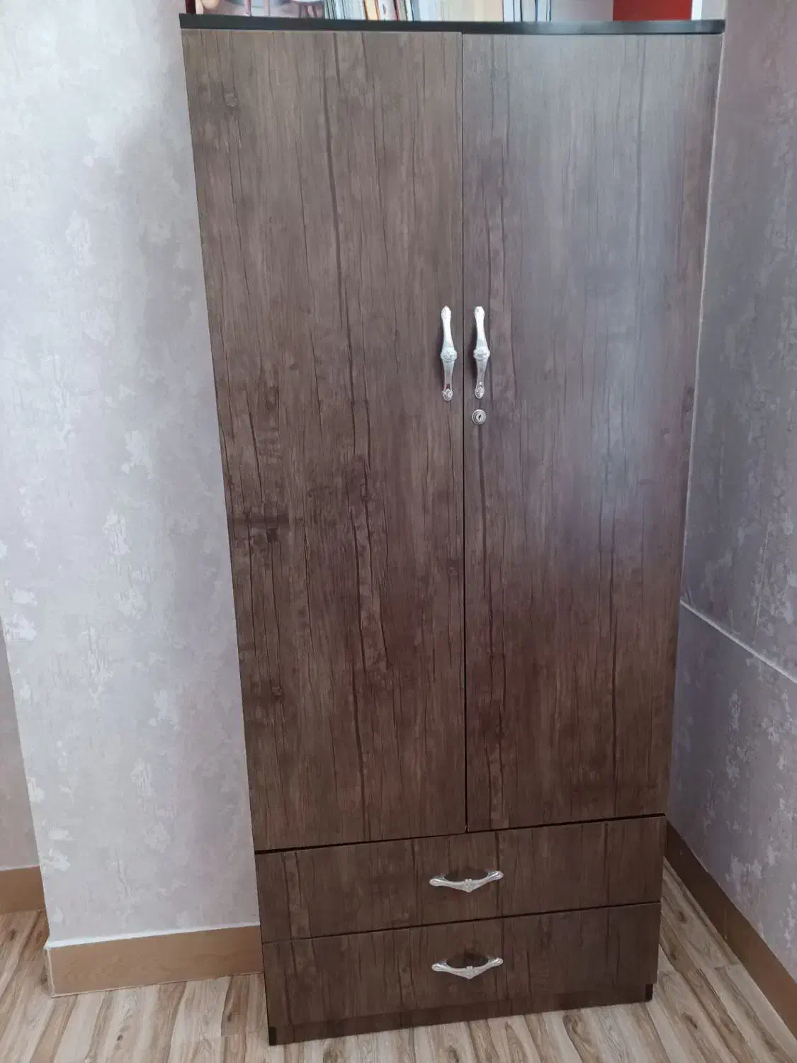 میز آرایشی و کمدلباس|جاکفشی، کمد، دراور|پارسآباد, |دیوار