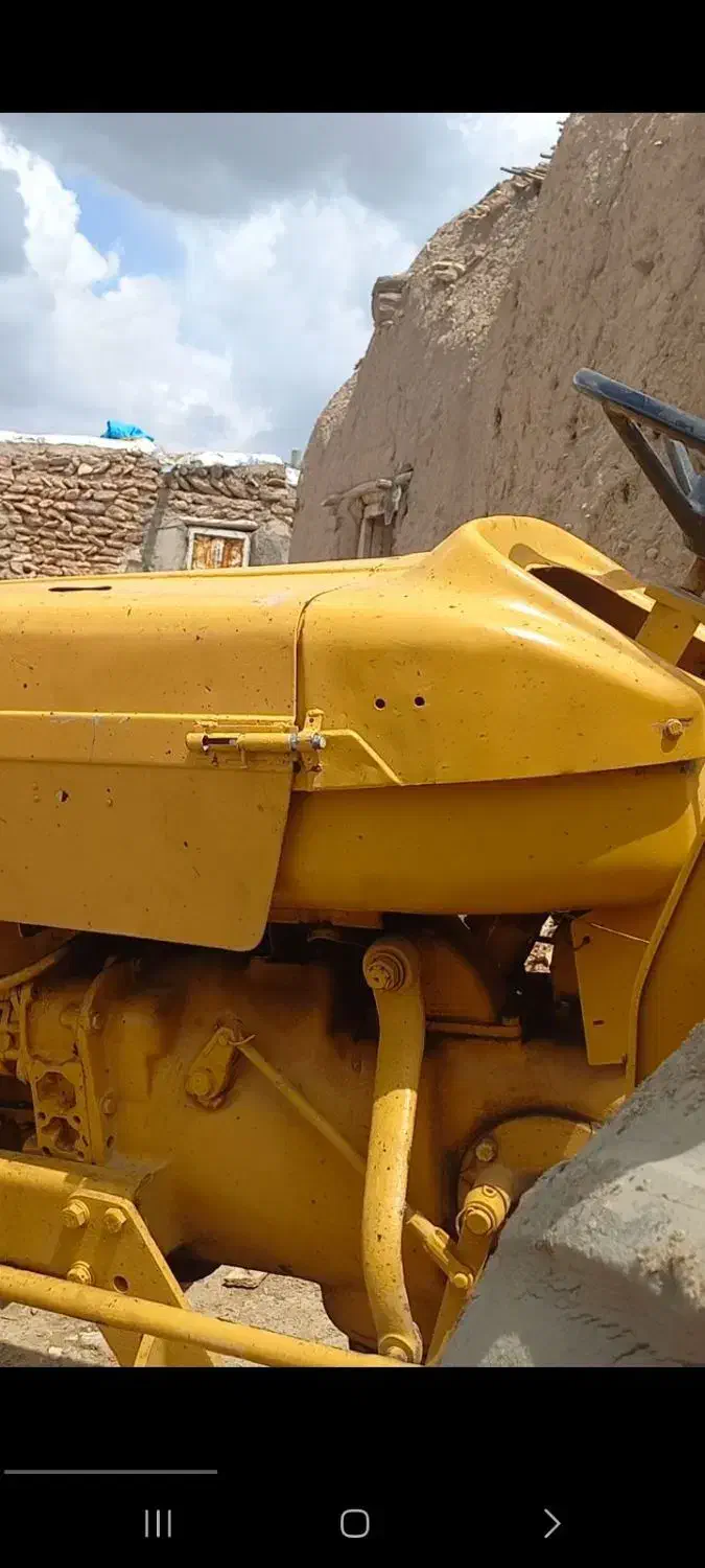 یک عدد تراکتور عبرو ویک عدد خرمن کوب|خودرو سنگین|زنجان, |دیوار