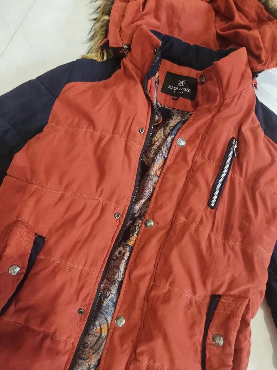 کاپشن|لباس|کرج, شهرک فهمیده|دیوار