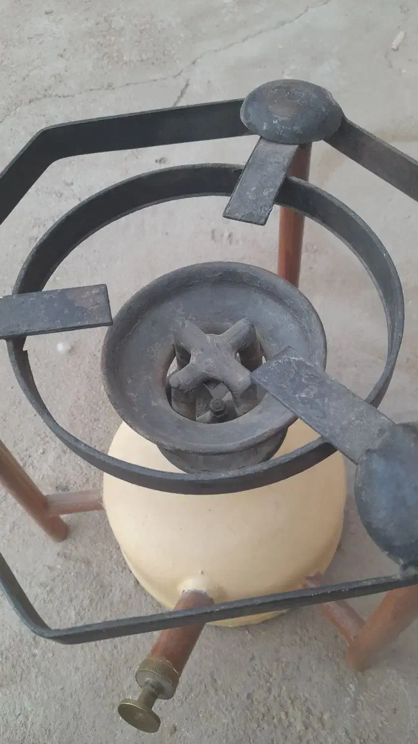 چراغ نفتی قدیمی پریموس|کلکسیون اشیاء عتیقه|زرند, |دیوار