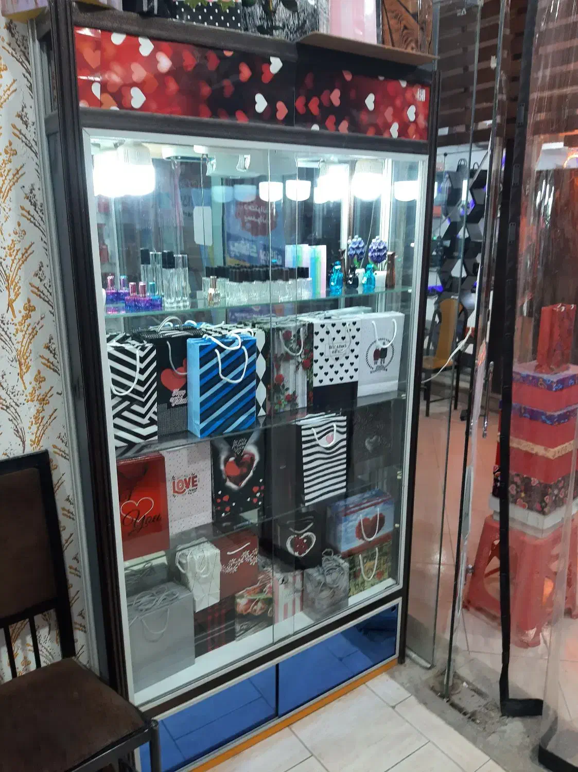 ویترین آلومینیومی|بوفه، ویترین، کنسول|زابل, |دیوار