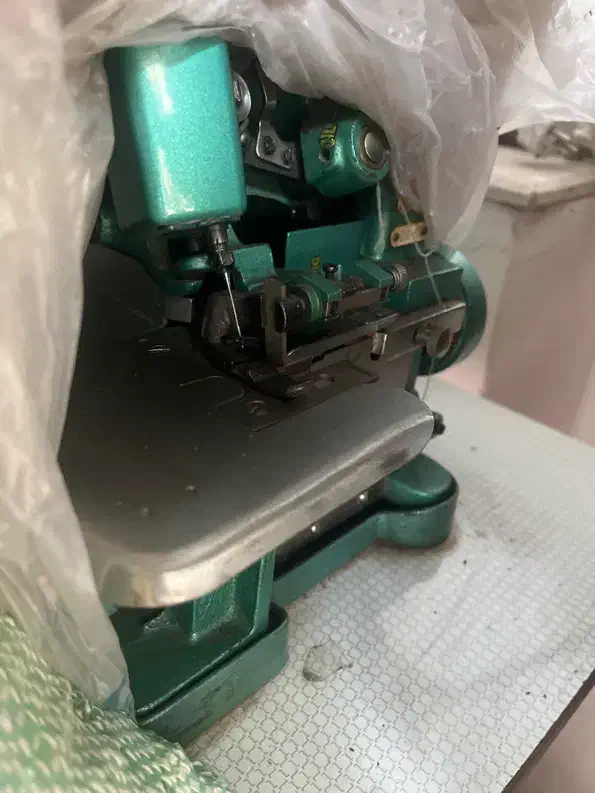 سردوز پروانه با میز|چرخ خیاطی و ریسندگی|لنگرود, |دیوار