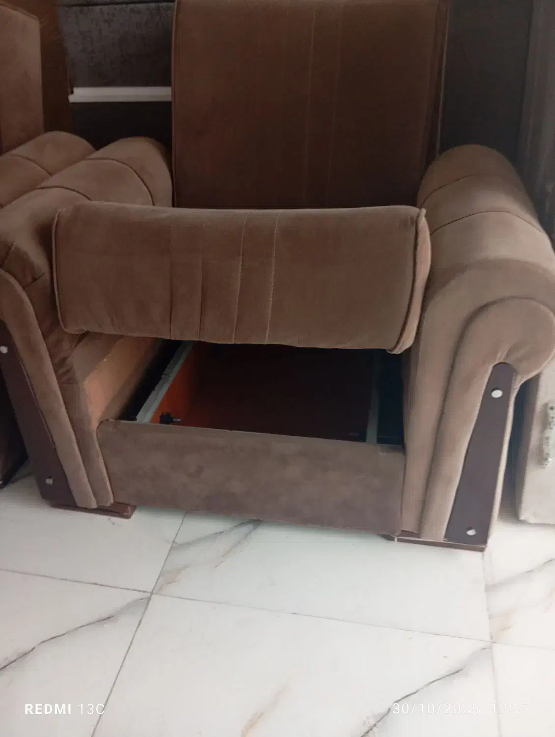 مبل تخت شو|مبلمان خانگی و میز عسلی|مشگین شهر, |دیوار