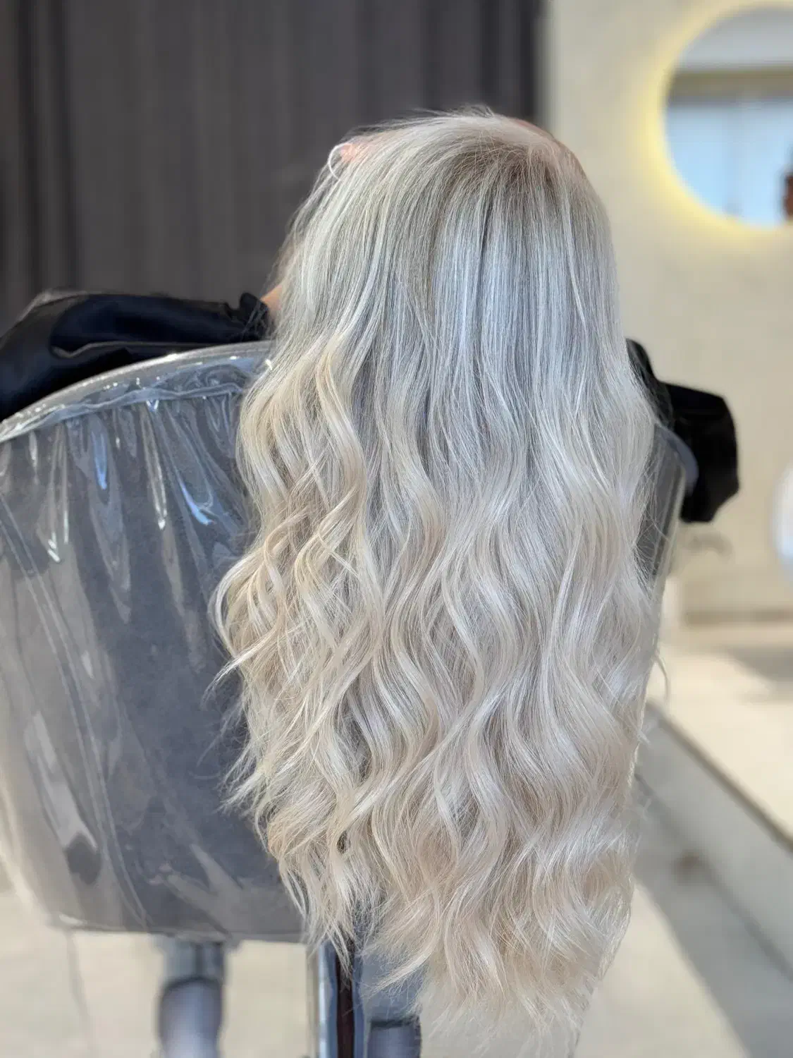 استخدام دستیار رنگ|استخدام درمانی، زیبایی، بهداشتی|تهران, الهیه|دیوار