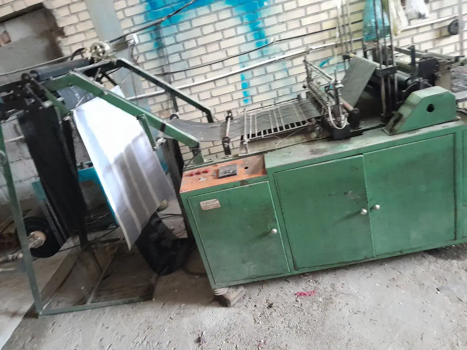 دستگاه دوخت|ماشین‌آلات صنعتی|بیلوار, |دیوار