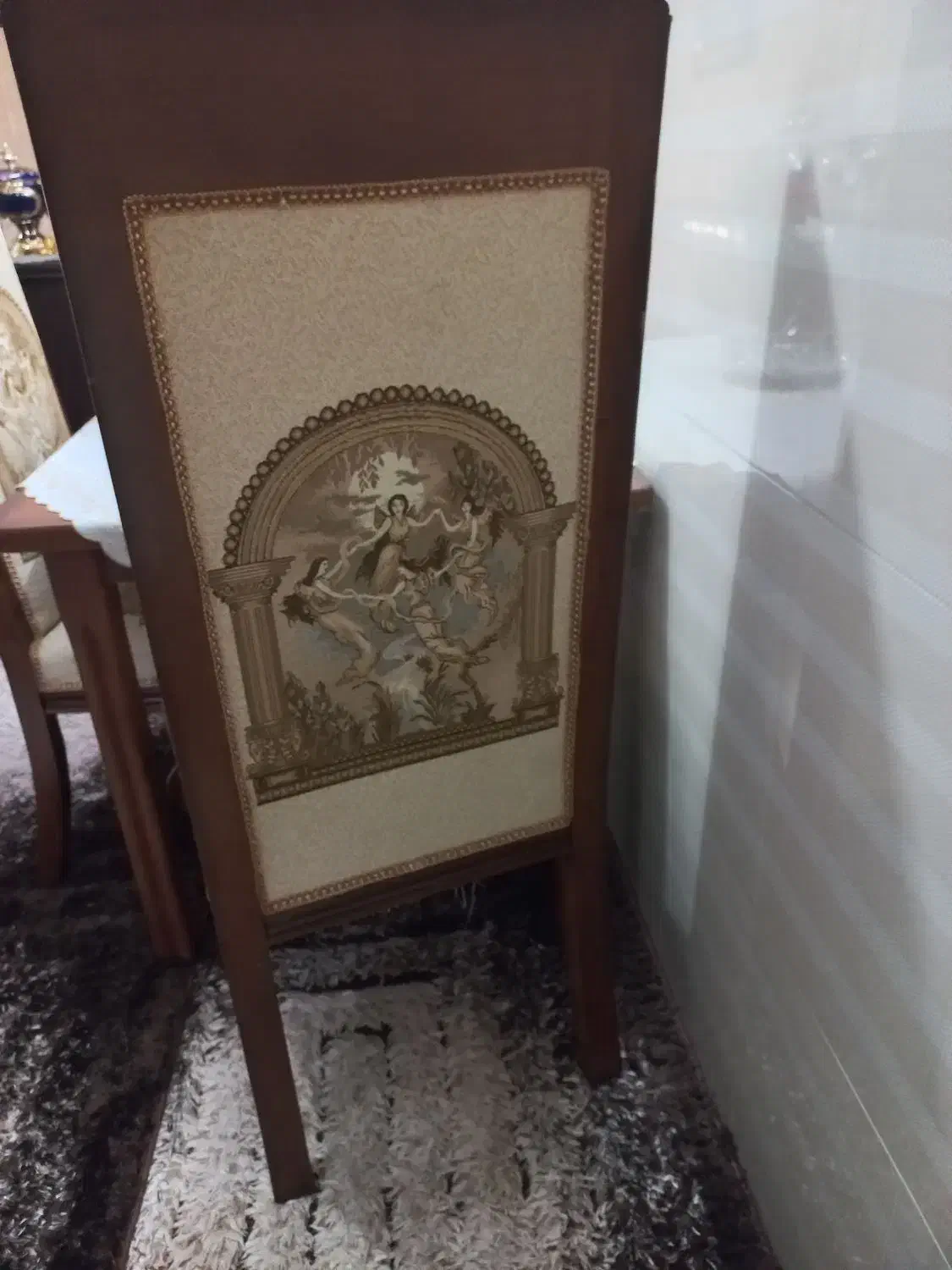 میز نهار خوری دو نفره سالم و تمیز|میز و صندلی غذاخوری|قم, زنبیل آباد|دیوار