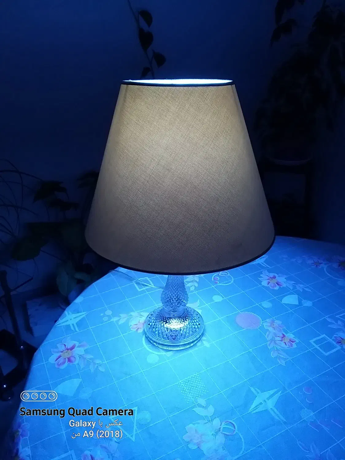 آباژور رو میزی پایه کریستالی|چراغ خواب و آباژور|پردیس, فاز ۱۱|دیوار