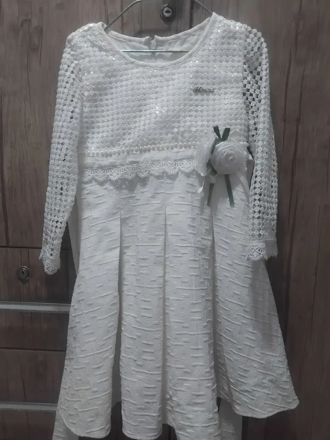 پیراهن دخترانه|کفش و لباس بچه|لاهیجان, لاشیدان|دیوار