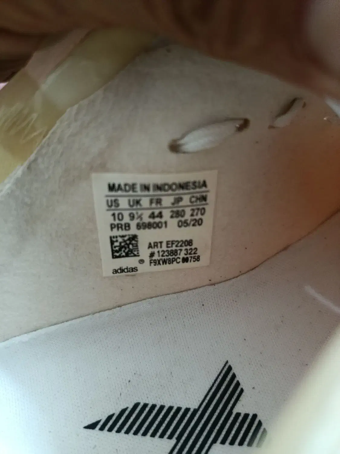 استوک چمنی سایز ۴۳/۴۴|ورزش‌های توپی|بوشهر, |دیوار