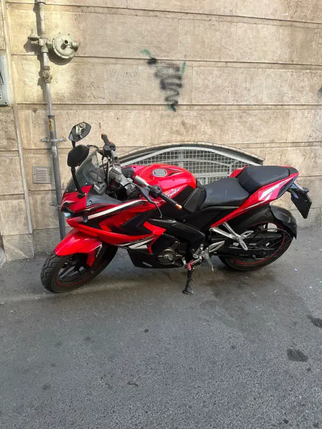 ار اس باجاج ۲۰۰|موتورسیکلت|تهران, امیر بهادر|دیوار