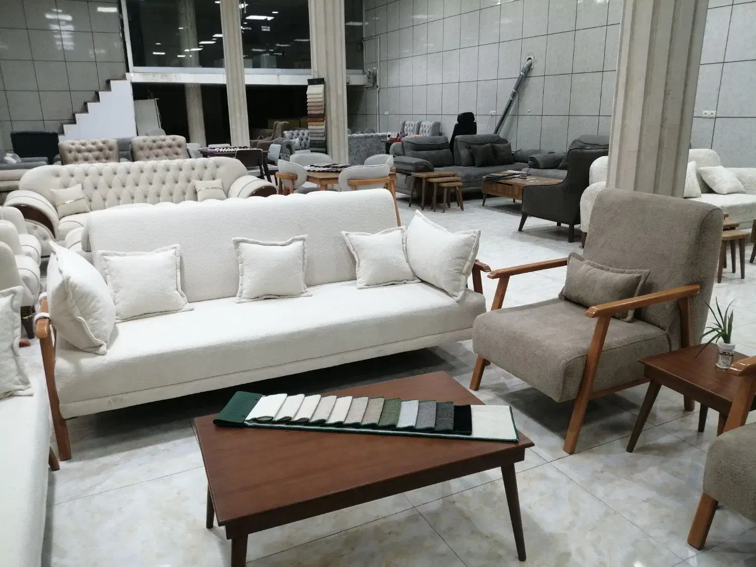 مبل مدل نیلوفر|مبلمان خانگی و میز عسلی|الوند, |دیوار