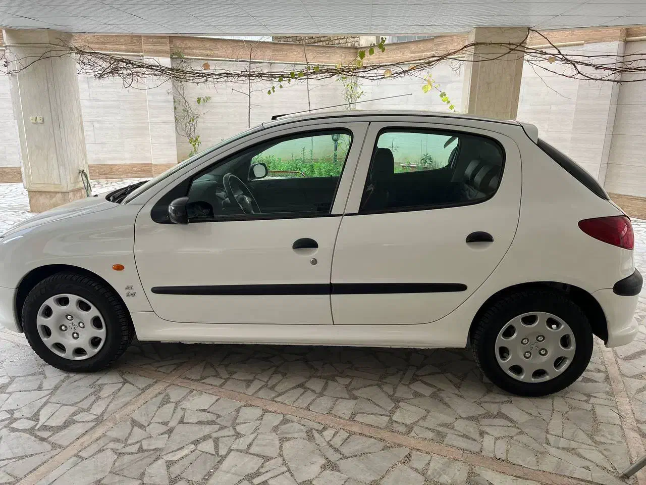 پژو۲۰۶ مدل ۹۶|خودرو سواری و وانت|رشت, لاکانی|دیوار