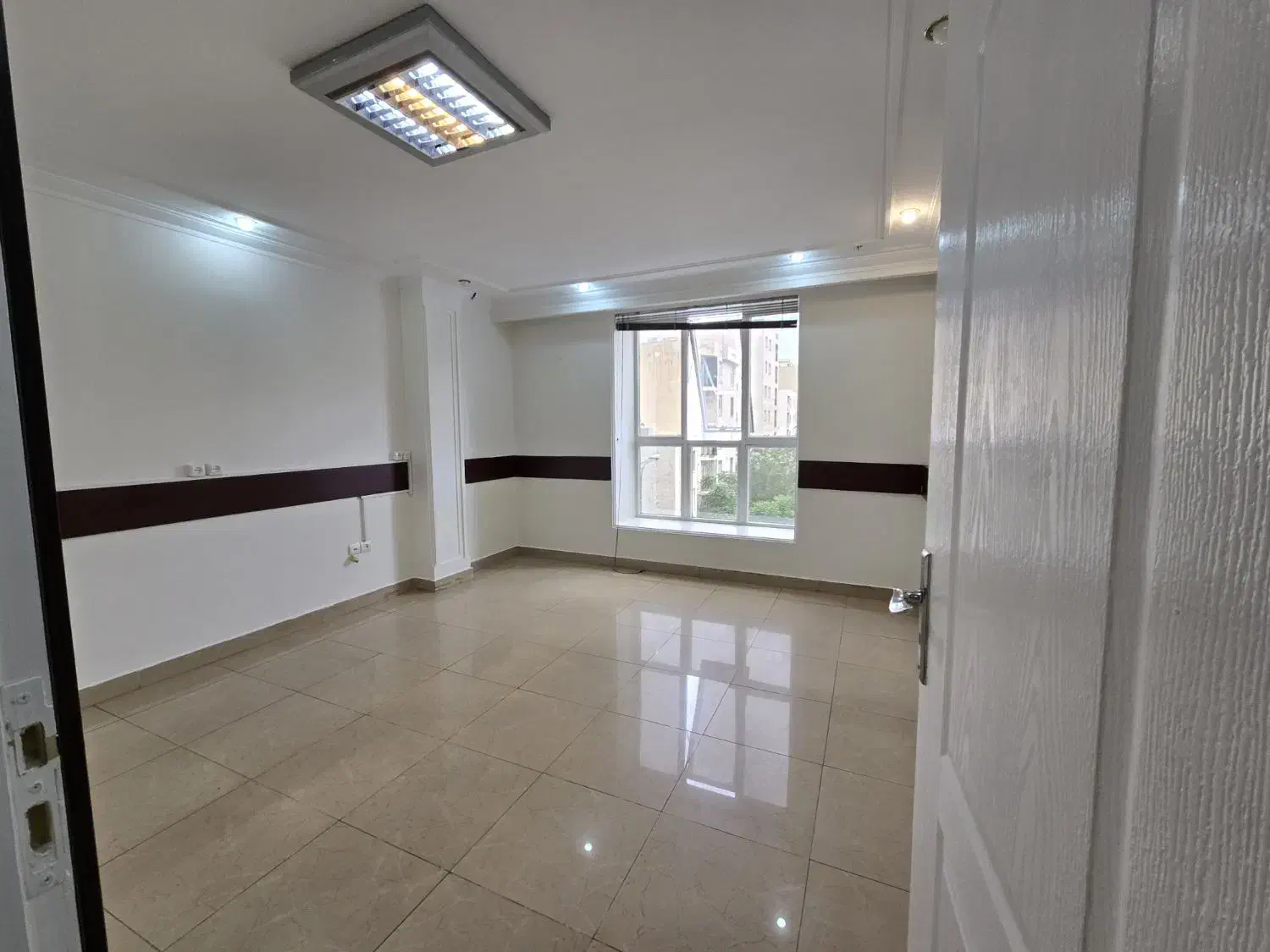 90مترشهرک غرب*تابلوخور*نقشه اداری*مناسب همه مشاغل|فروش دفتر کار، اتاق اداری، مطب|تهران, دریا|دیوار