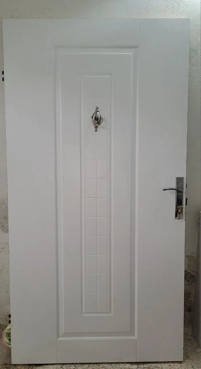 درب چوبی ورودی آپارتمان نو زیر قیمت|مصالح و تجهیزات ساختمان|لاهیجان, کوی خزر|دیوار