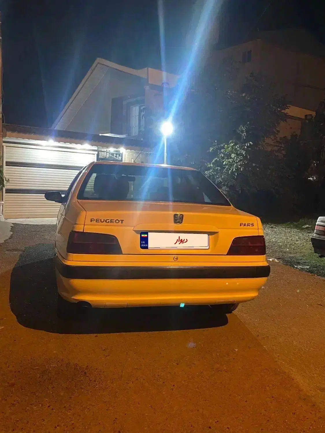 پارس|خودرو سواری و وانت|رشت, آتشگاه|دیوار