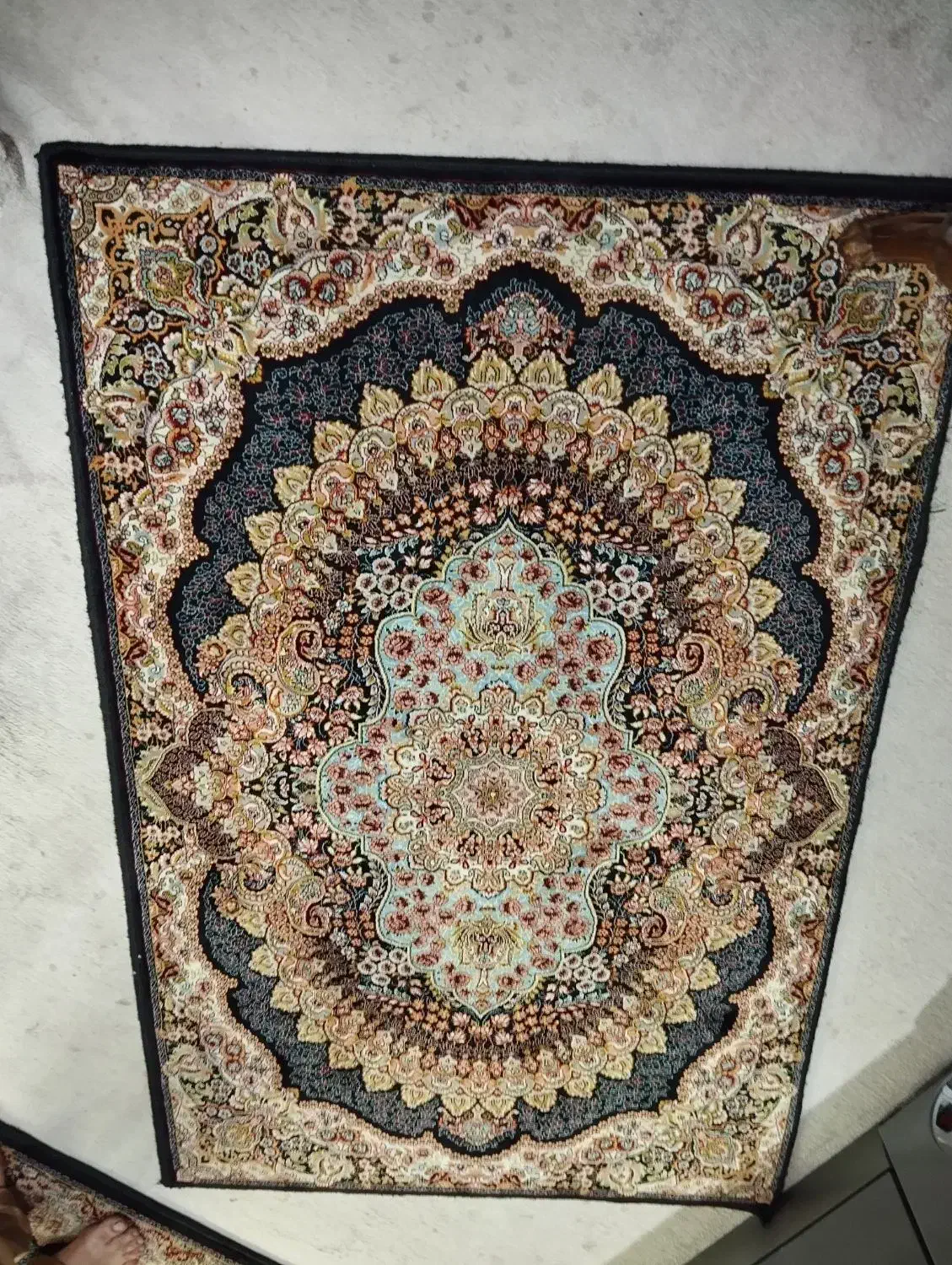 فرش کناره و تیکه ای سرمه ای|فرش|تهران, مشیریه|دیوار