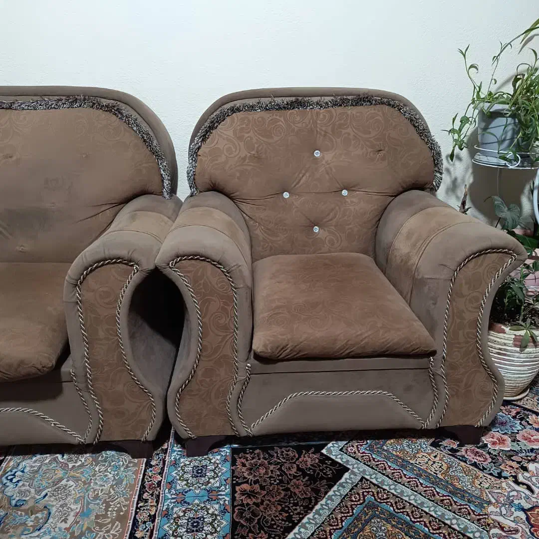 مبلمان ۹ نفره با میز و عسلی|مبلمان خانگی و میز عسلی|تهران, شهید فکوری|دیوار