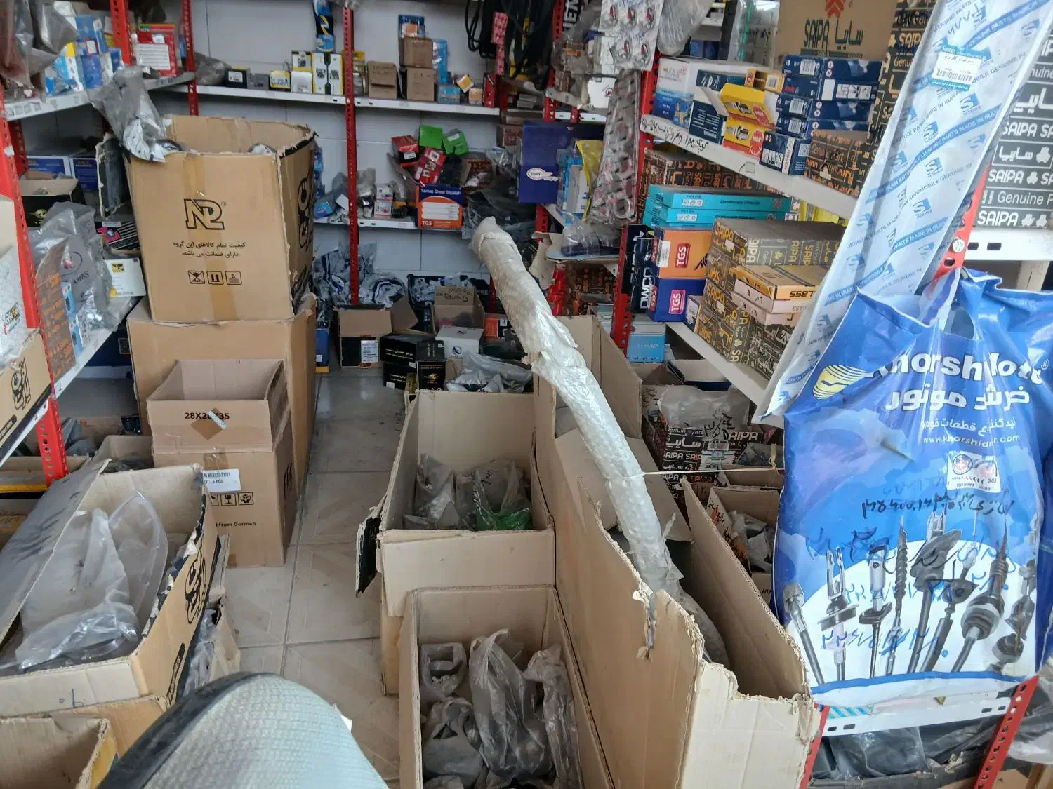 واگذاری مغازه لوازم یدکی|قطعات یدکی و لوازم جانبی|باغ بهادران, |دیوار