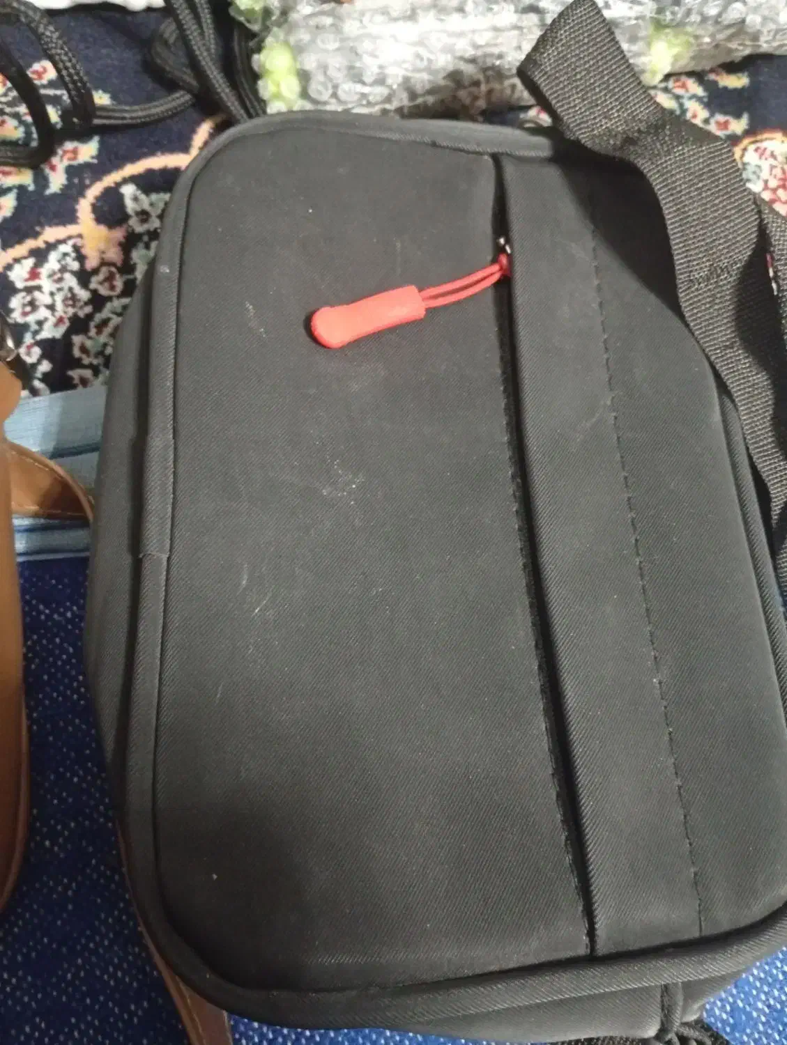 کیف رو دوشی|کیف، کفش، کمربند|رشت, رودبارتان|دیوار