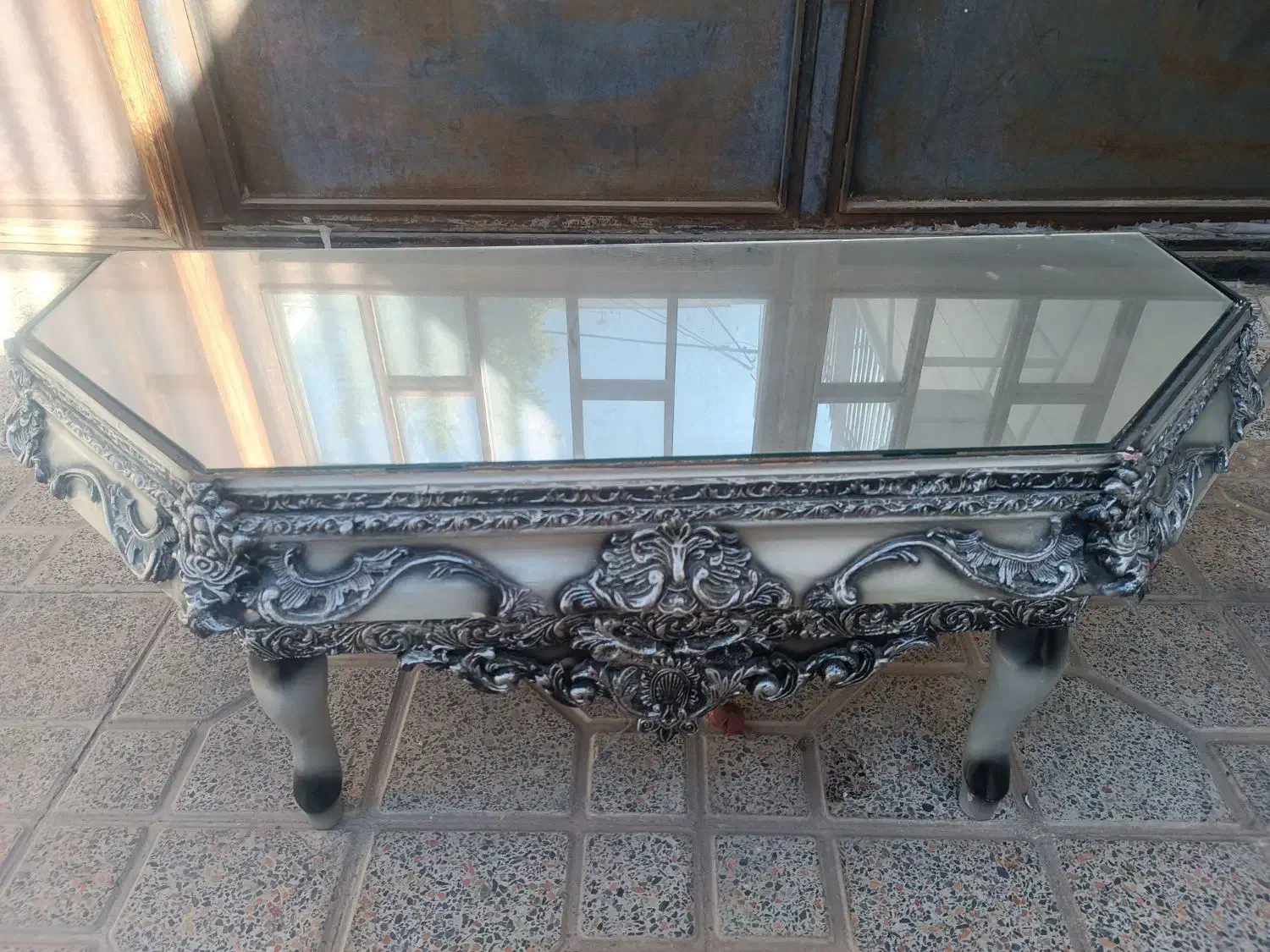 میز کنسول در حد نو بدون آینه رنگ طوسی|بوفه، ویترین، کنسول|قزوین, |دیوار