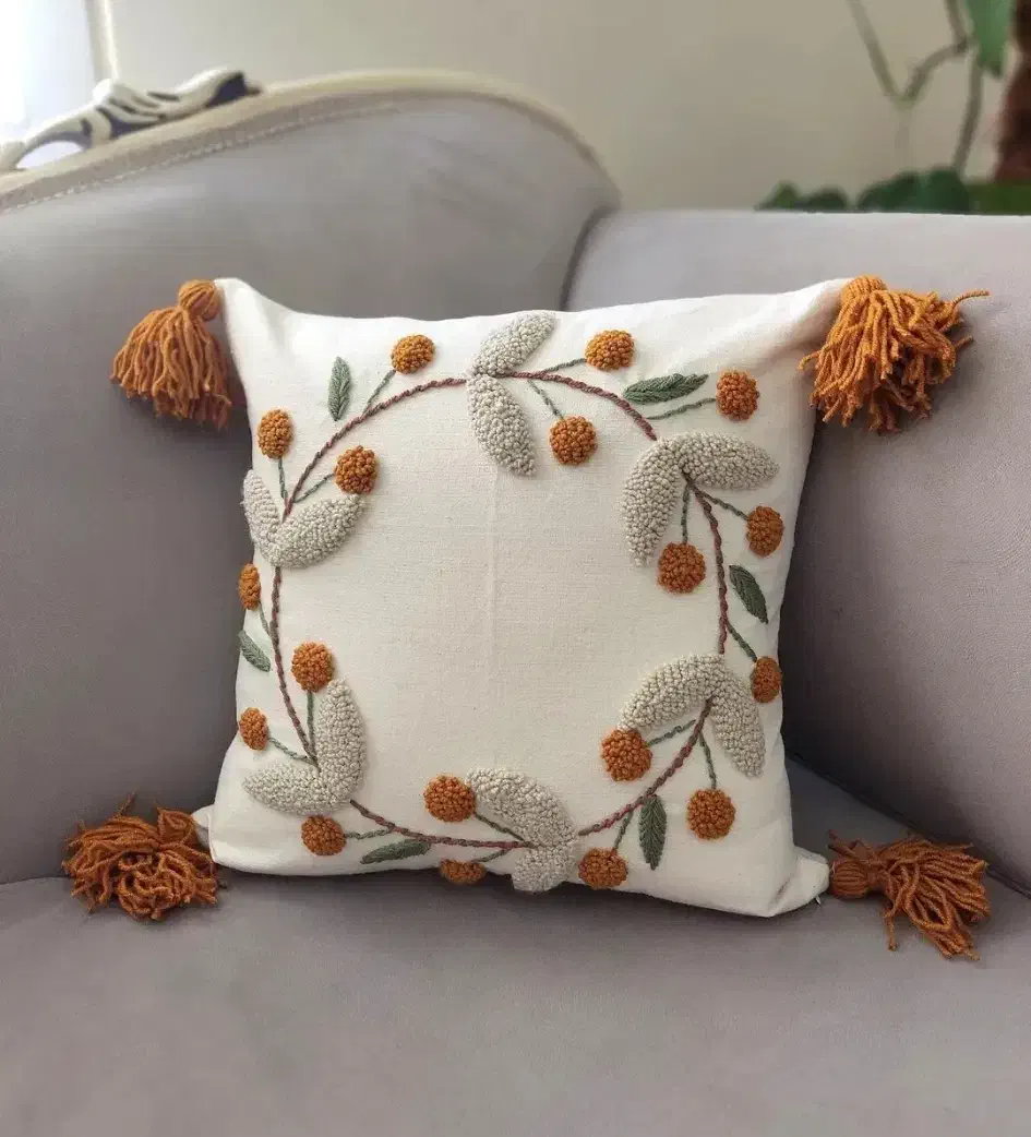 **کاورکوسن و رومیزی پانچدوزی شده**|رختخواب، بالش، پتو|کرج, شهرک رضوانیه|دیوار