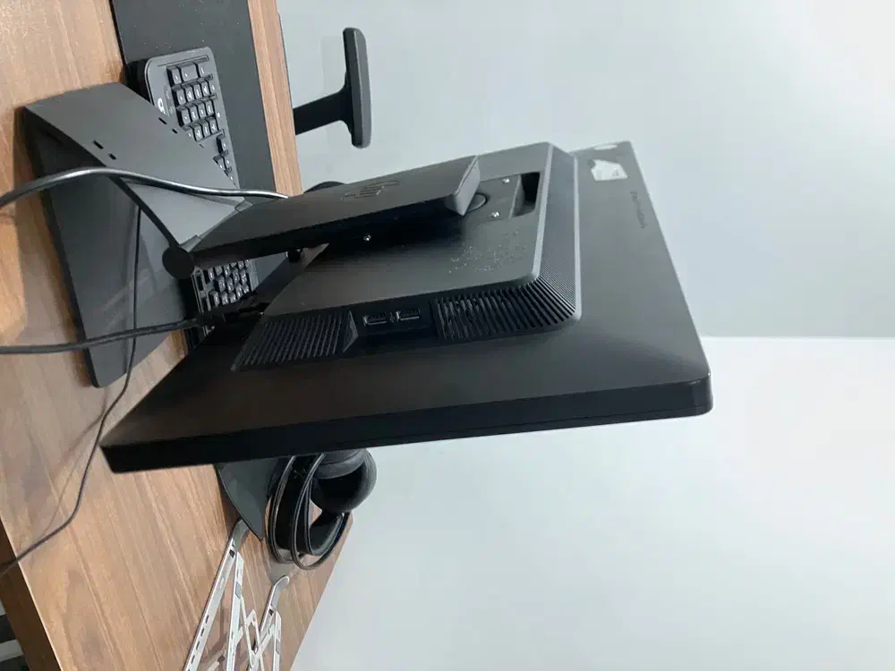 مانیتور استوکHP EliteDisplay E231|قطعات و لوازم جانبی رایانه|مشهد, سپاد|دیوار