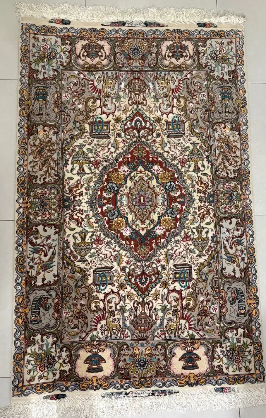 فرش تبریز ذرع و نیم نامی ( گل ابریشم)|فرش|تهران, حکیمیه|دیوار