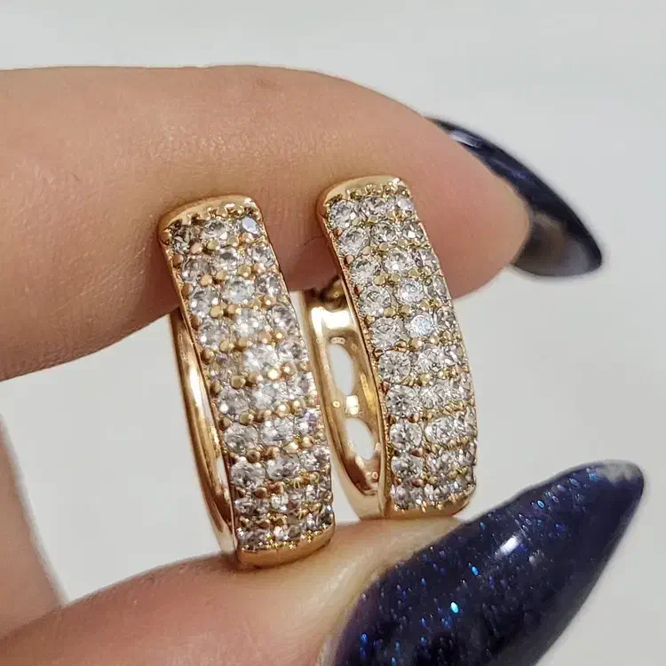 گوشواره طرح طلا (قیمت مناسب)|بدلیجات|تبریز, |دیوار