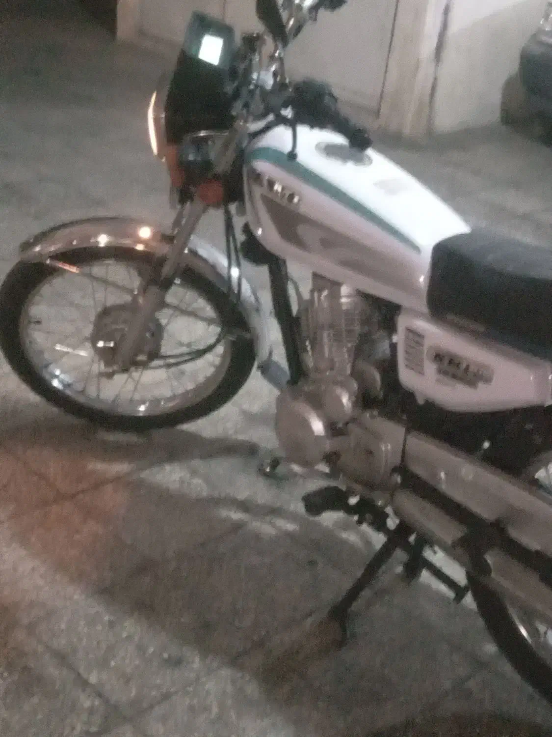 سلام موتور هندا ۱۲۵ استارتی مدل ۴۰۲ فروشی|موتورسیکلت|تهران, دهم فروردین|دیوار