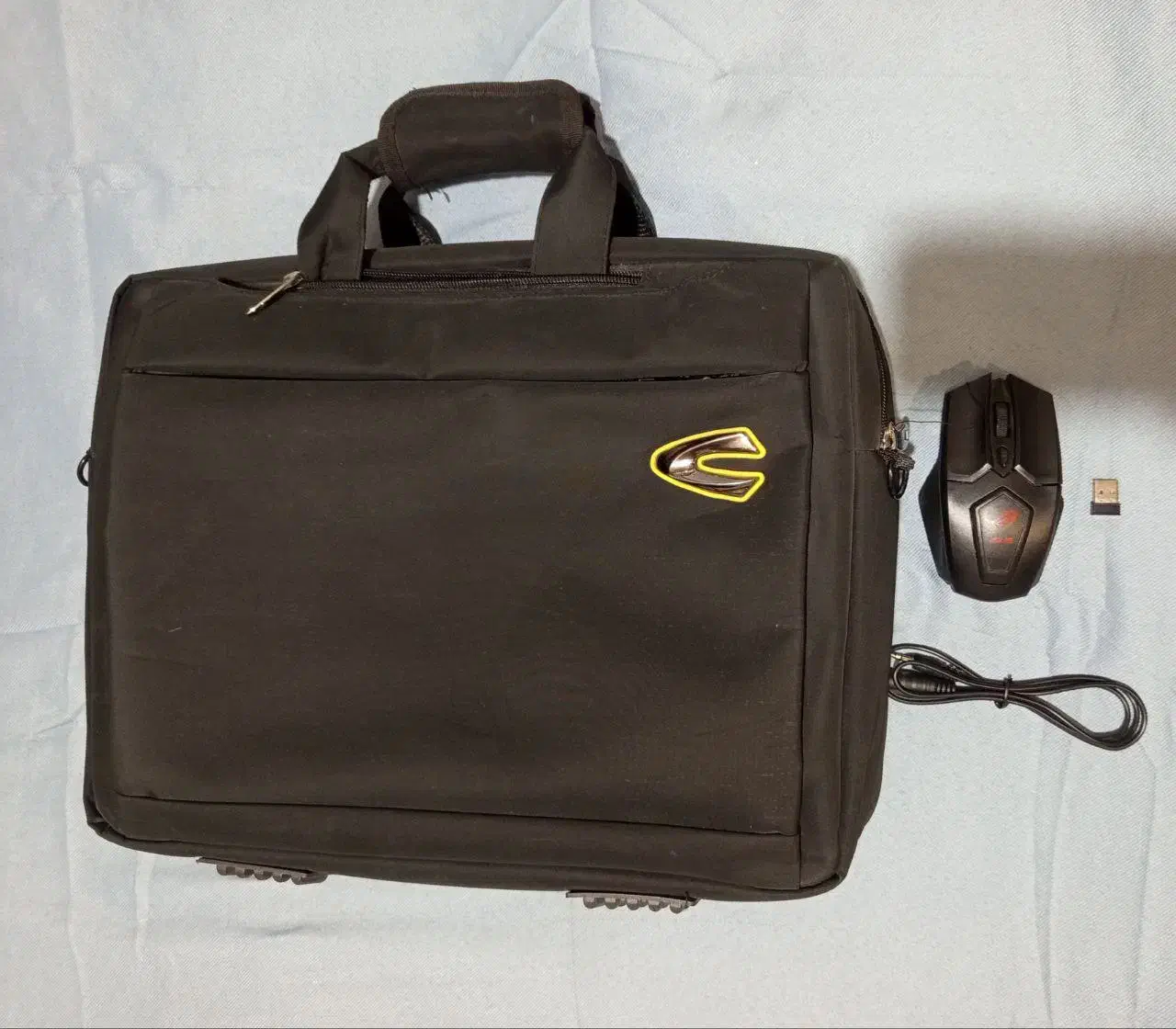 کیف لپ‌تاپ با موس‌ بی‌سیم|قطعات و لوازم جانبی رایانه|مشهد, مهدی آباد|دیوار