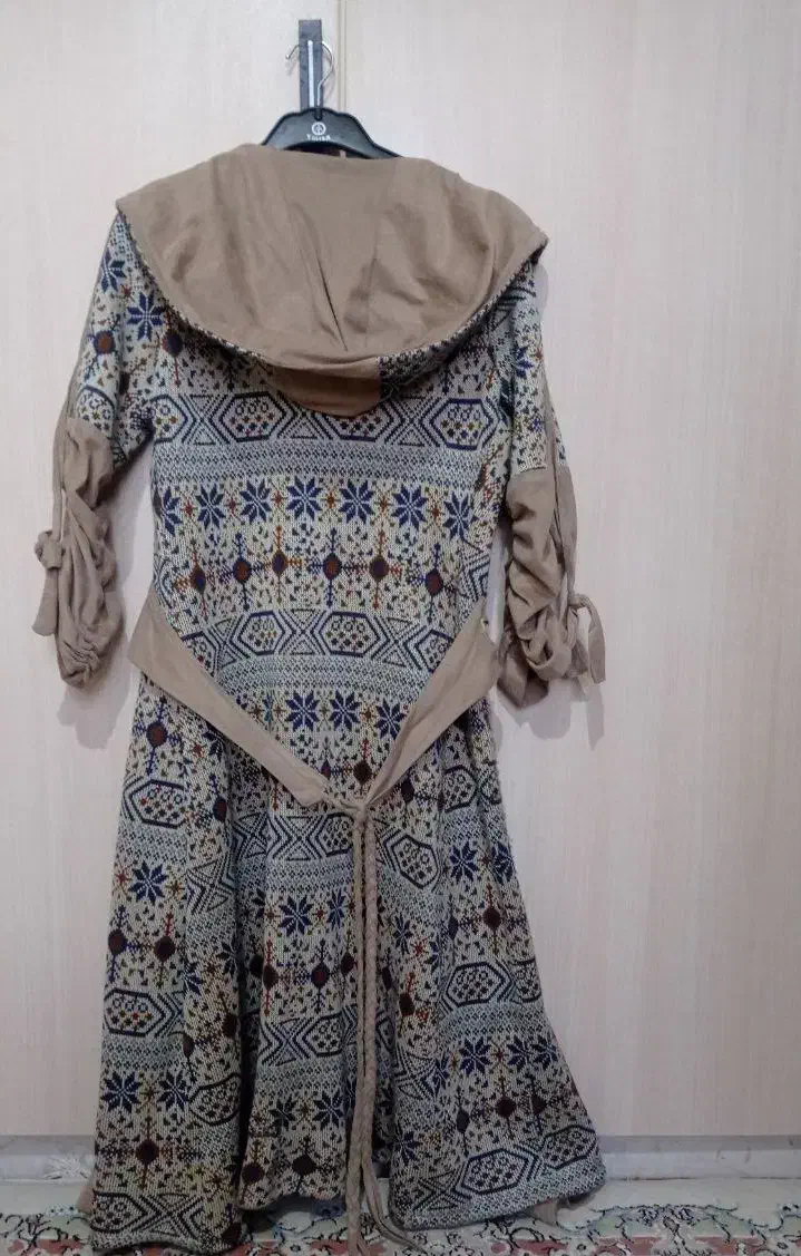 بافت بلند|لباس|بروجرد, |دیوار