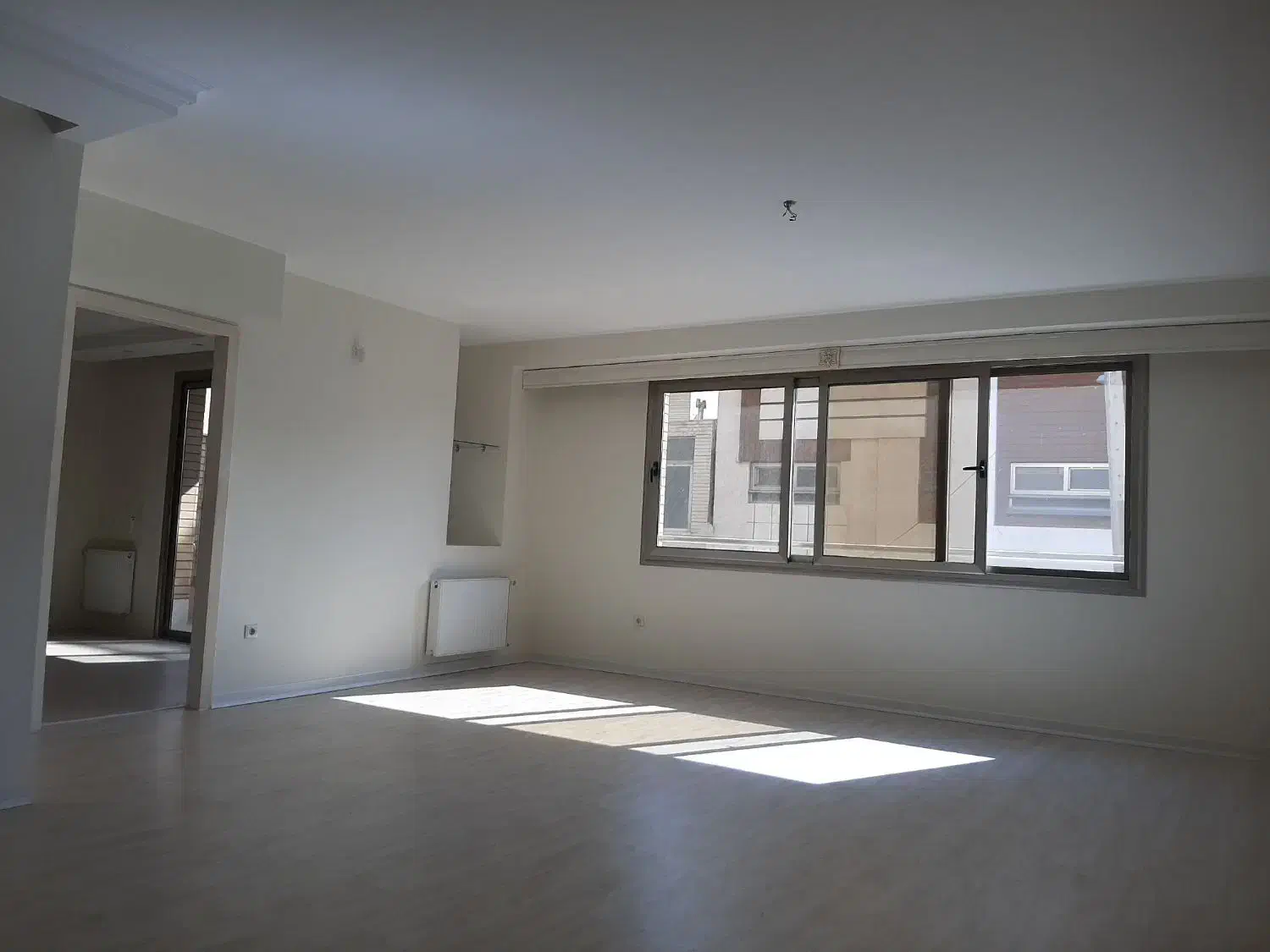 آپارتمان نوساز شیک ۱۴۰ متری آپادانا دوم|فروش آپارتمان|اصفهان, باغ نگاره|دیوار