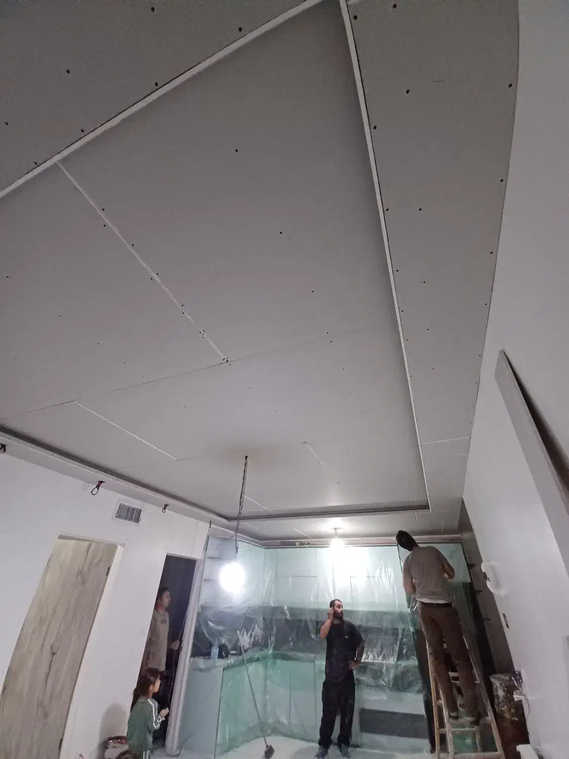 سقف ودیوار عایق صدا باکناف سقف کاذب۶۰×۶مستقیم نصاب|خدمات پیشه و مهارت|تهران, بلورسازی|دیوار