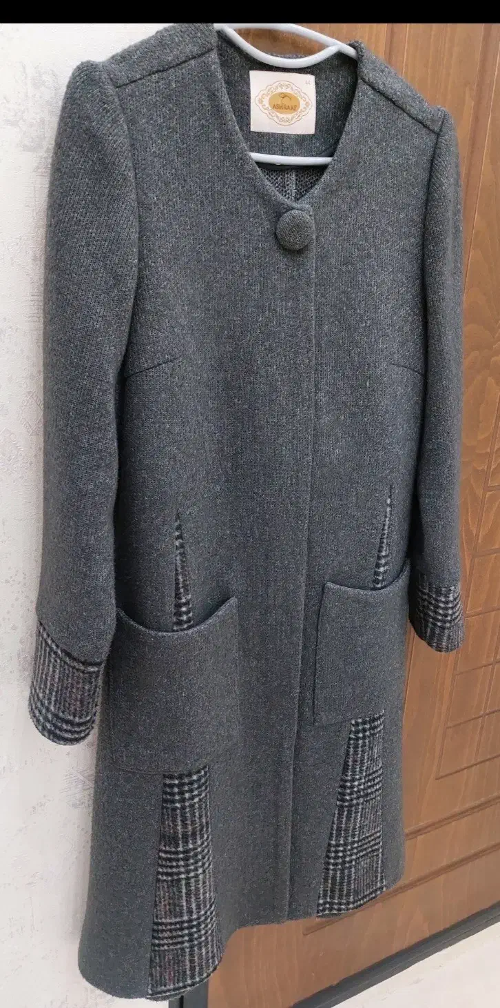 پالتو|لباس|رشت, منظریه|دیوار